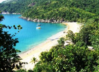 Passagens com promoção para Ilha Bela (SP) – 5 lugares para conhecer