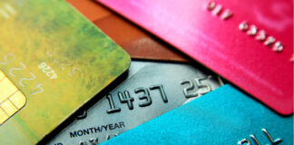 4 comparações de cartões de crédito para juntar pontos e trocar por milhas