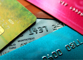 4 comparações de cartões de crédito para juntar pontos e trocar por milhas