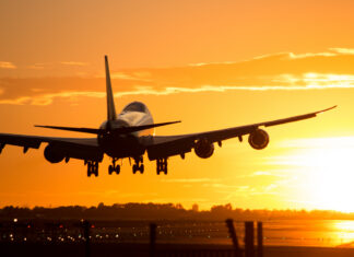 Companhias aéreas podem vender mais passagens do o número de assentos?