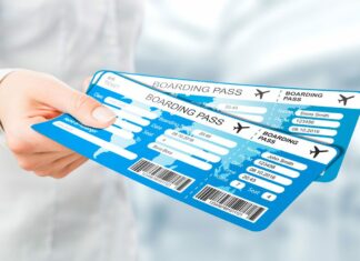 Descubra se comprar passagens aéreas com milhas do cartão realmente vale a pena para você!