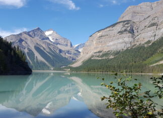 Conheça os 5 melhores lagos para visitar no Canadá