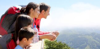 Descubra como viajar de última hora nas férias sem gastar muito