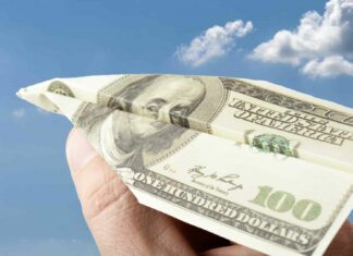 Descubra os motivos para levar dinheiro em espécie em uma viagem ao exterior