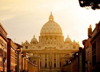 Saiba onde comprar pacote de viagem para ver santificação da Irmã Dulce no Vaticano