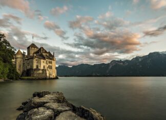 Vai viajar para Montreux, na Suíça? Descubra 6 passeios imperdíveis