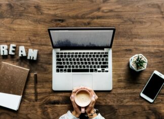 Confira 7 páginas de nômades digitais para inspirar suas viagens