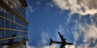 Conheça 7 motivos que podem reduzir o preço das passagens aéreas