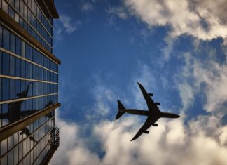 Conheça 7 motivos que podem reduzir o preço das passagens aéreas