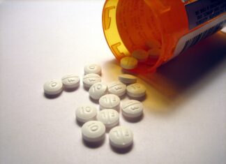 Saiba se tomar remédio para viajar de avião é uma boa ideia para você