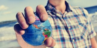 Descubra 7 profissões para ganhar dinheiro enquanto viaja