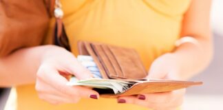 Aprenda como programar uma viagem com um salário baixo