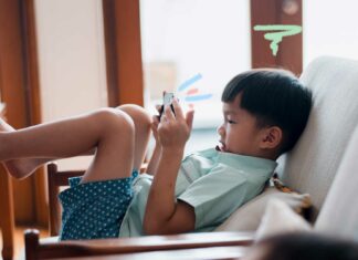 Conheça 7 aplicativos para distrair as crianças durante uma viagem