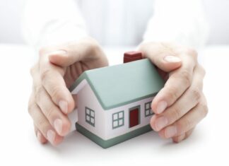 Descubra 3 dicas para deixar a casa em segurança durante viagens longas