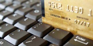 Descubra se vale a pena parcelar as passagens aéreas em 12x sem juros