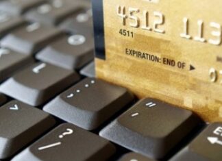 Descubra se vale a pena parcelar as passagens aéreas em 12x sem juros