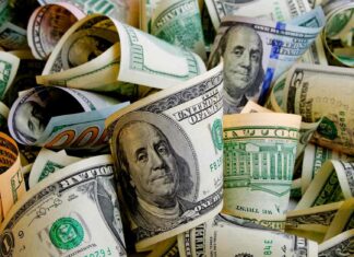 Qual a diferença entre dólar comercial, turismo e paralelo? Descobrimos Qual a diferença entre dólar comercial, turismo e paralelo