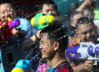 Songkran - Saiba como é comemorado o ano novo na Tailândia como é comemorado o ano novo na Tailândia
