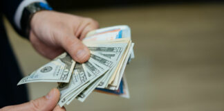 CVC possibilita viajar com 2 mil reais para o exterior em 4 destinos diferentes viajar com 2 mil reais para o exterior