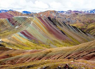 Vinicunca – leia 5 dicas rápidas para encarar essa montanha famosa no Peru montanha famosa no Peru