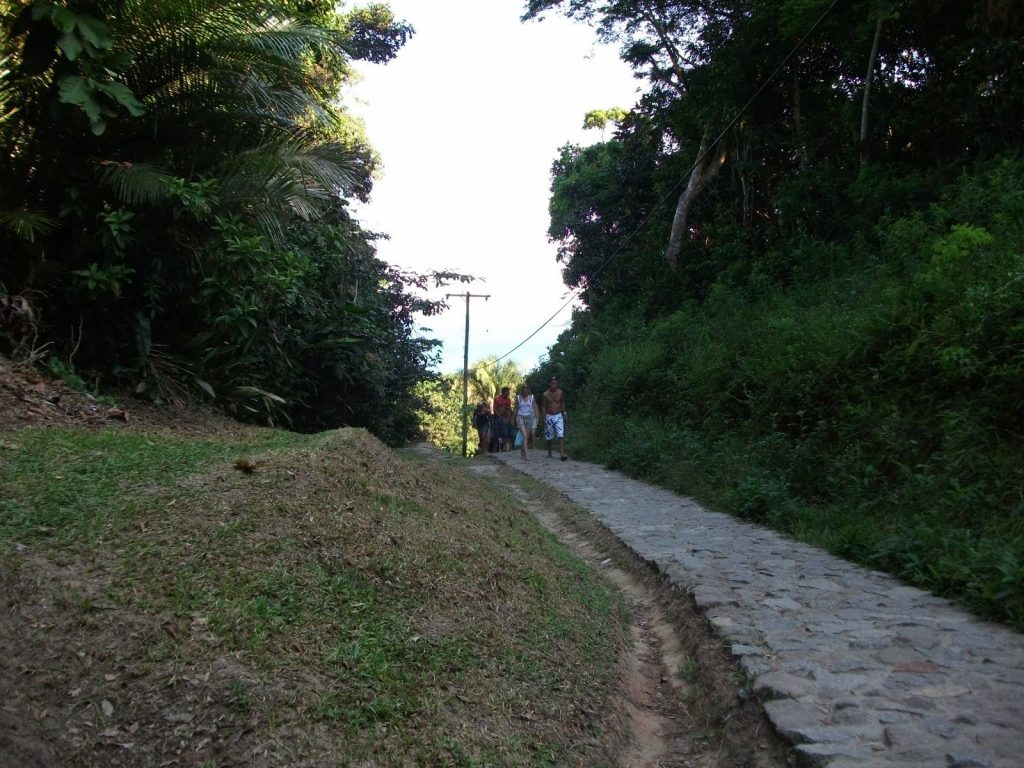 praias pouco conhecidas no Guarujá