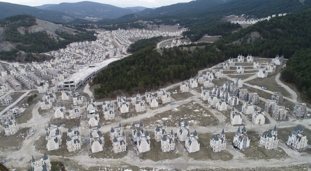 castelos abandonados na Turquia