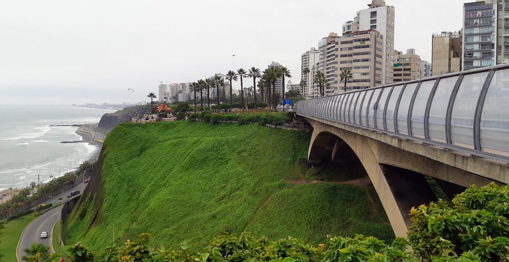 como ir para Huacachina