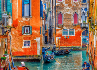 7 Best Places To Vacation In December Before They're Gone Les 8 meilleurs endroits à visiter avant qu'ils ne disparaissent