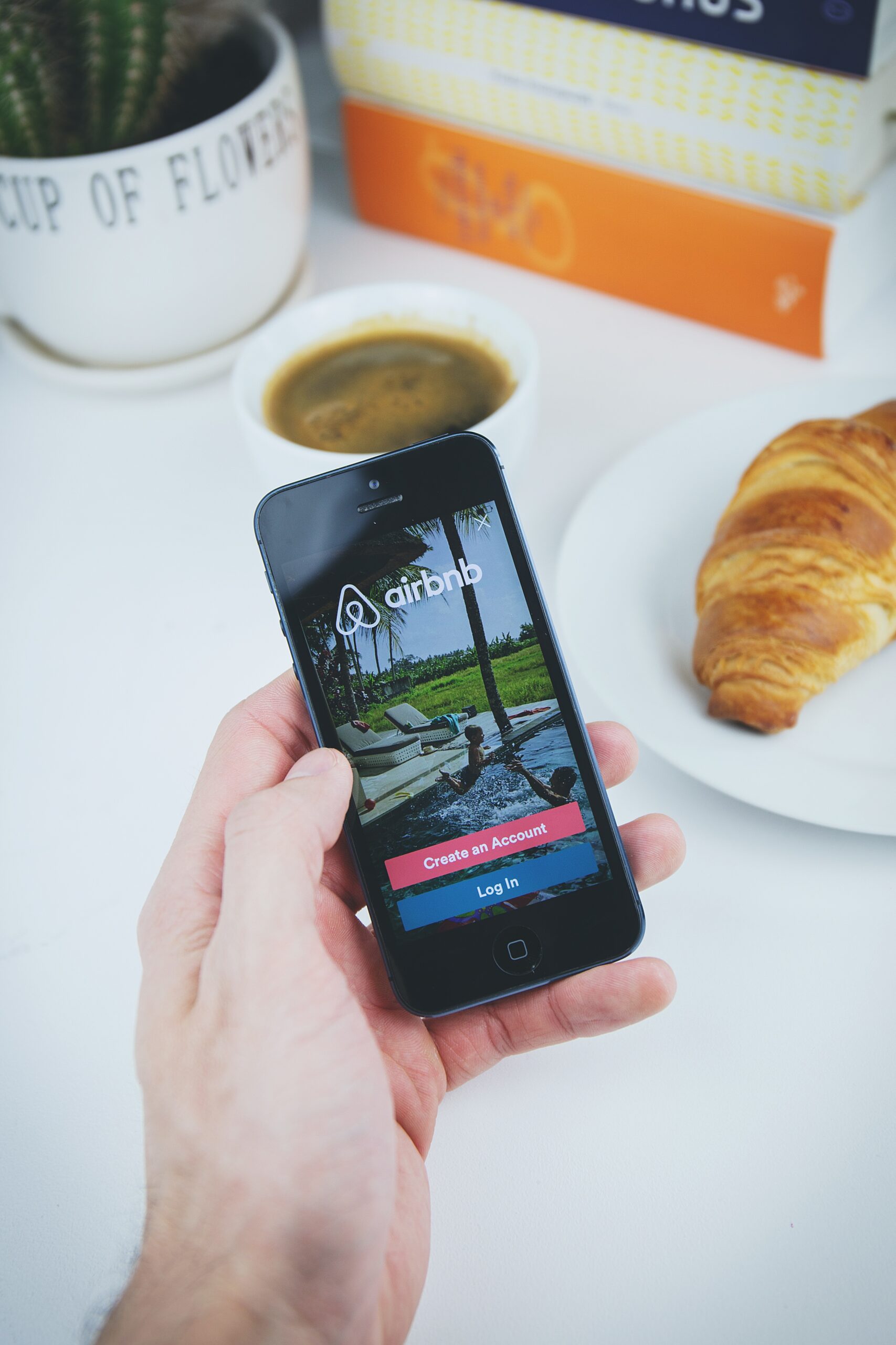Airbnb App: Download and Get $50 Off on Your First Stay