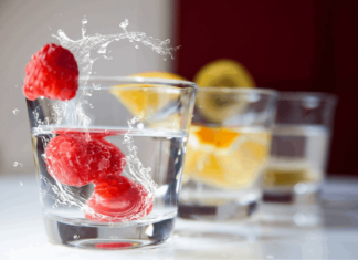 Essential Healthy Snacks for Your Next Long Road Trip